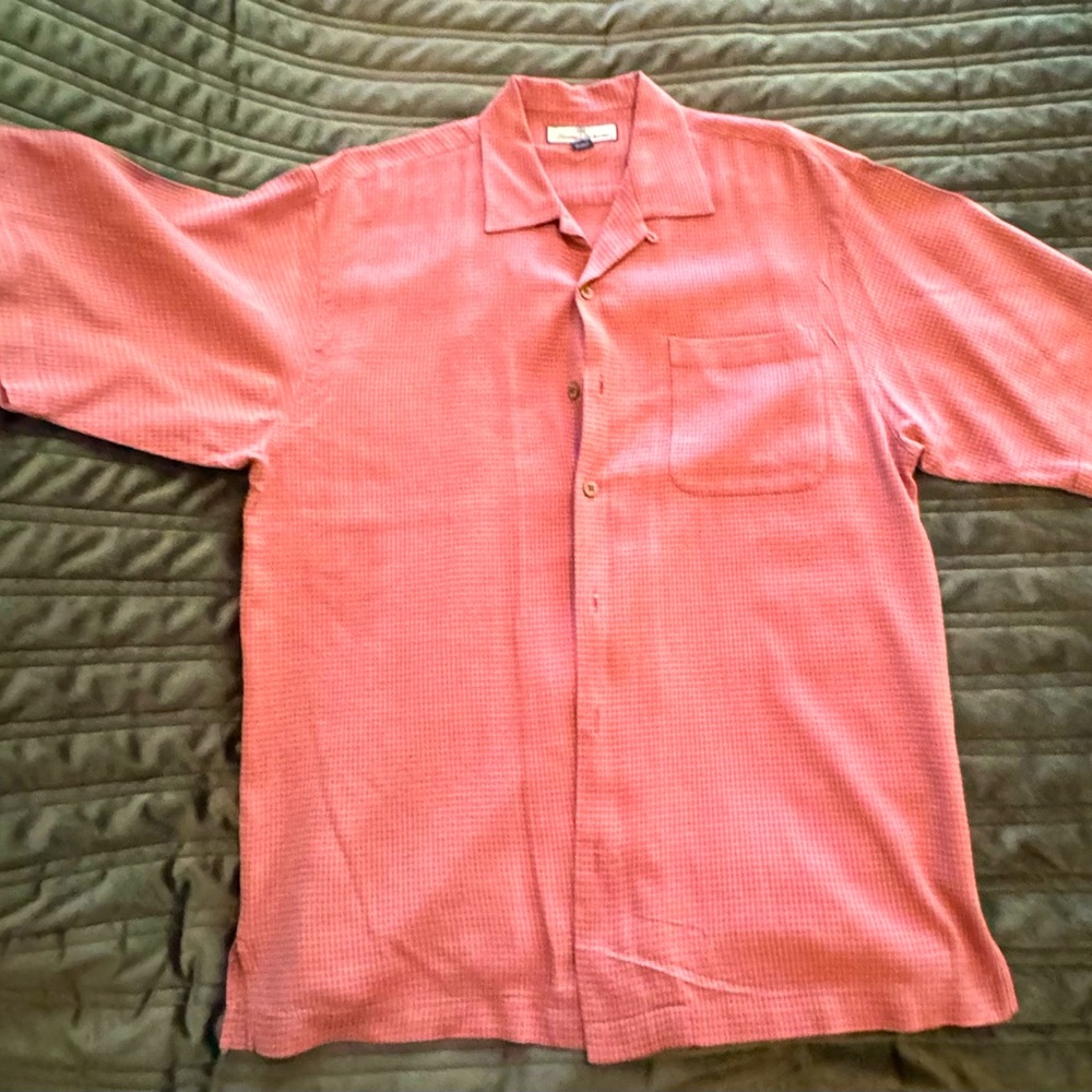 Men’s Tommy Bahama shirt